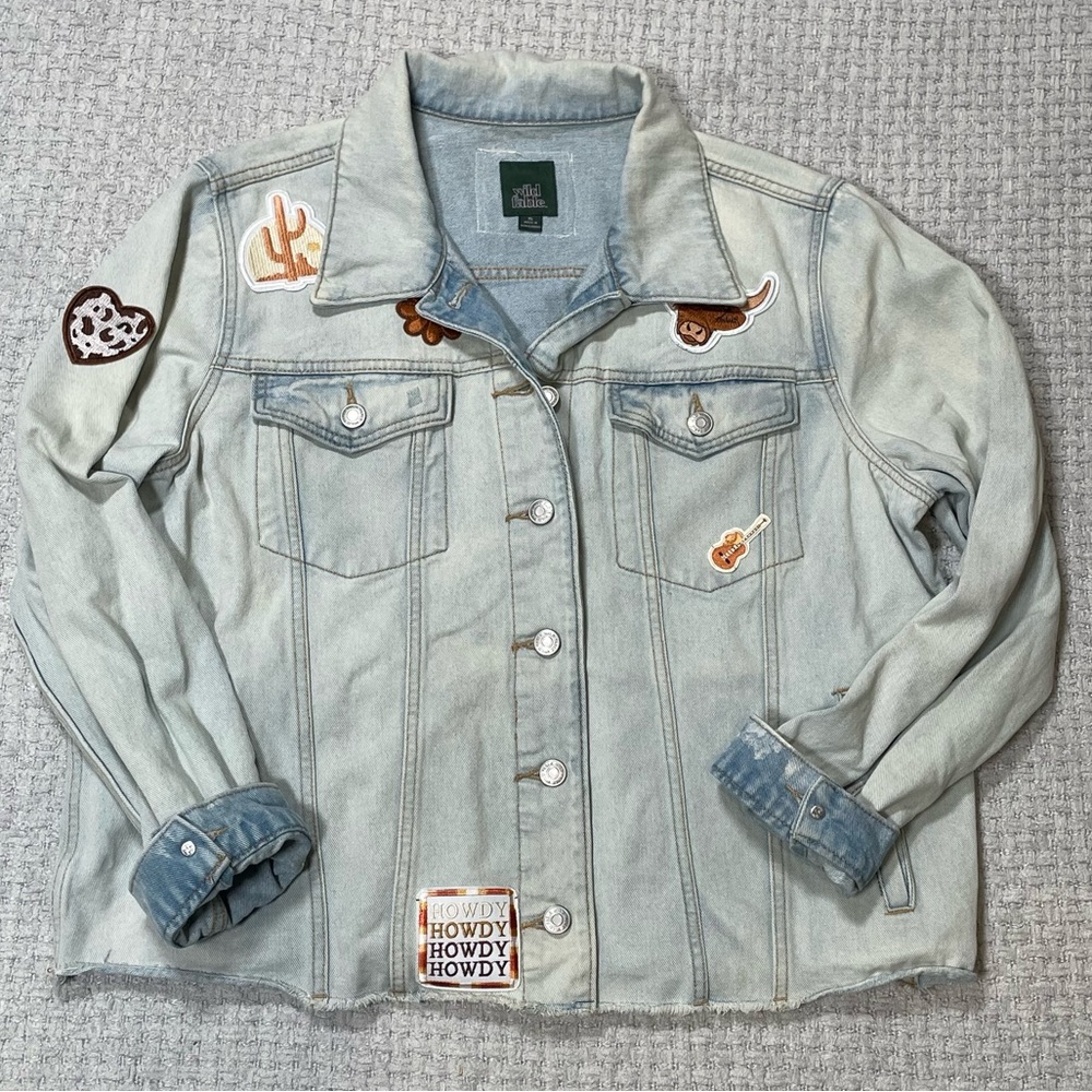Upcycled Denim Jacket With Western Patches Cows Heart Horseshoe Frayed Size XL